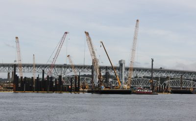 Because of its location in front of the Gold Star Bridge, State Pier is free of obstructions and uniquely suited to handle the large components needed for the offshore wind industry.